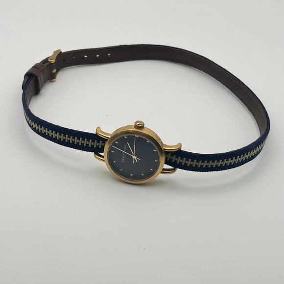 Tokyo Bay Gold Tone Blue Dial St. Steel 28mm Women’s Watch Working New Battery - Picture 7 of 8